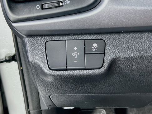 Used 2023 Kia Rio S FWD image 10