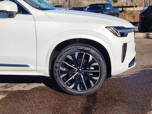 New 2026 Volvo XC90 B6 Ultra w/ Protection Package image 28
