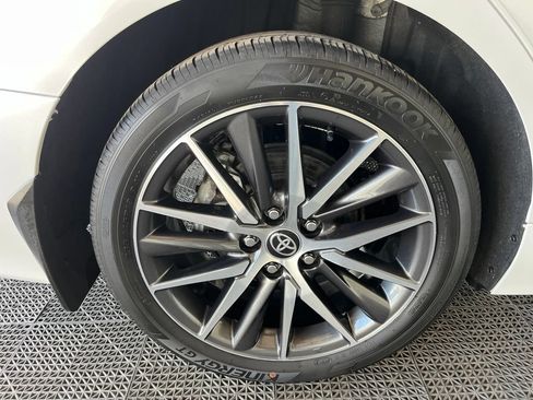 Used 2021 Toyota Camry XLE FWD image 26