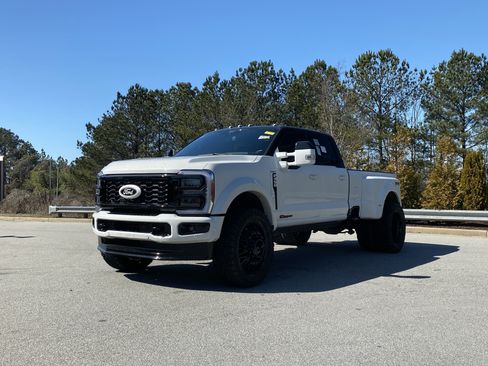 Used 2026 Ford F450 Platinum w/ FX4 Off-Road Package image 13