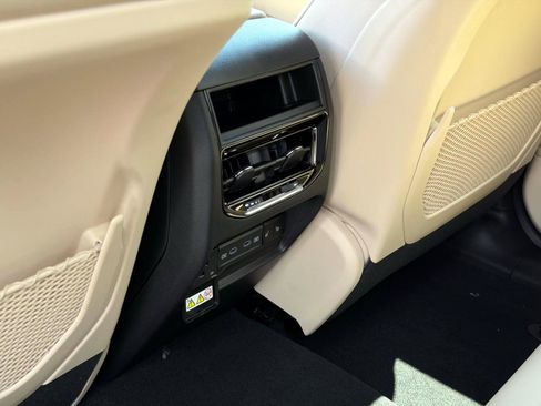 New 2026 Jeep Grand Cherokee Limited AWD/4WD image 7
