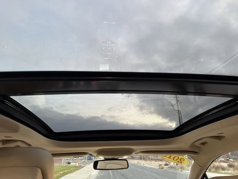 Used 2022 Lincoln Nautilus Reserve w/ Equipment Group 202A image 36