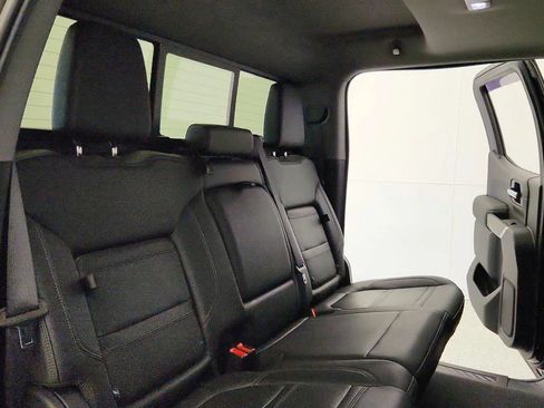 Used 2019 GMC Sierra 1500 Denali w/ Denali Ultimate Package AWD/4WD image 31