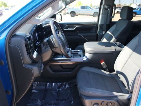 Used 2023 Chevrolet Silverado 1500 RST AWD/4WD image 6