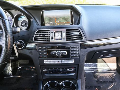 Used 2014 Mercedes-Benz E 550 Cabriolet image 25