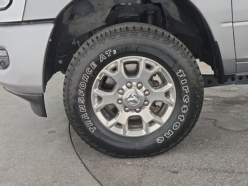 Used 2024 RAM 2500 Laramie w/ Safety Group image 39