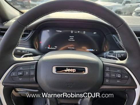 New 2026 Jeep Grand Cherokee Altitude image 23