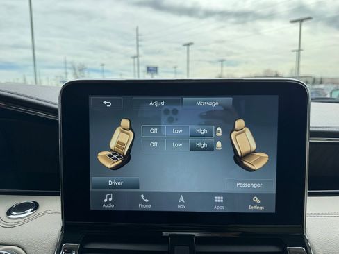 Used 2018 Lincoln Navigator Reserve w/ Technology Package image 26