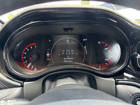 Used 2022 Dodge Durango R/T RWD image 27