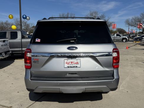 Certified 2021 Ford Expedition XLT image 5