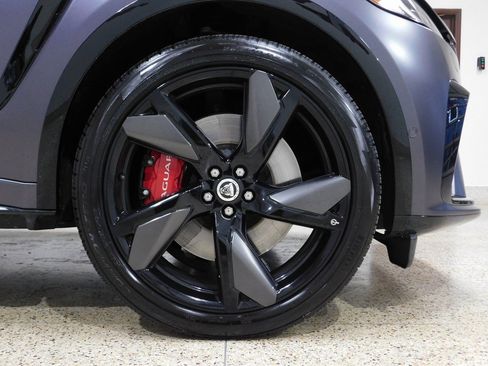 Used 2024 Jaguar F-PACE SVR image 99