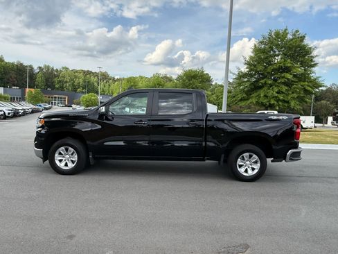 Used 2025 Chevrolet Silverado 1500 LT AWD/4WD image 2