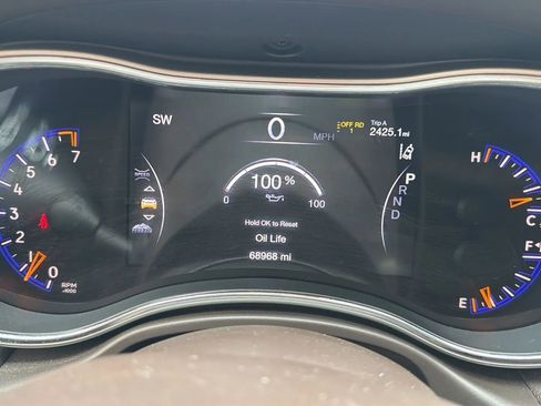 Used 2017 Jeep Grand Cherokee Overland w/ Jeep Active Safety Group AWD/4WD image 15