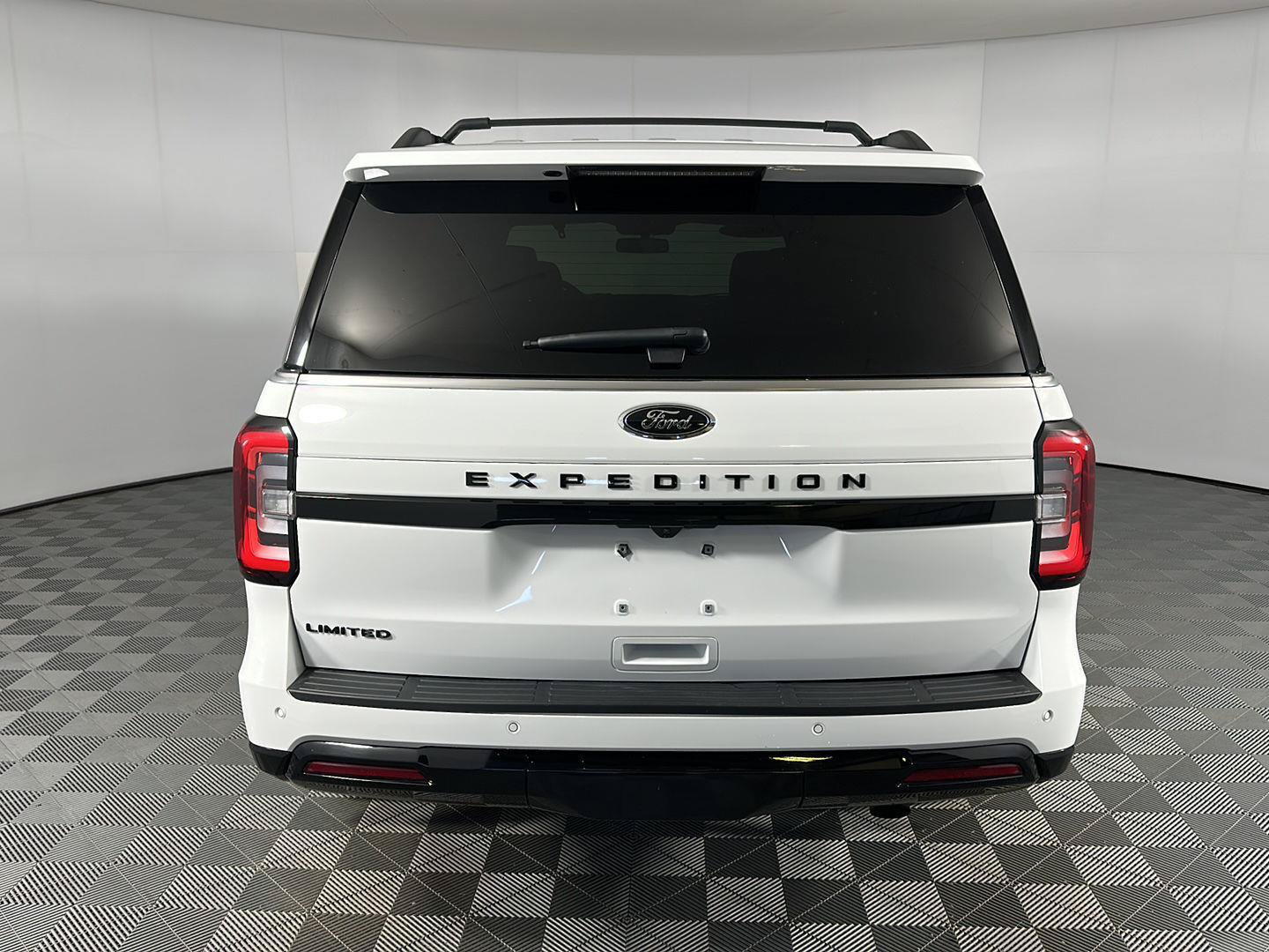 Used 2023 Ford Expedition Limited AWD/4WD image 26