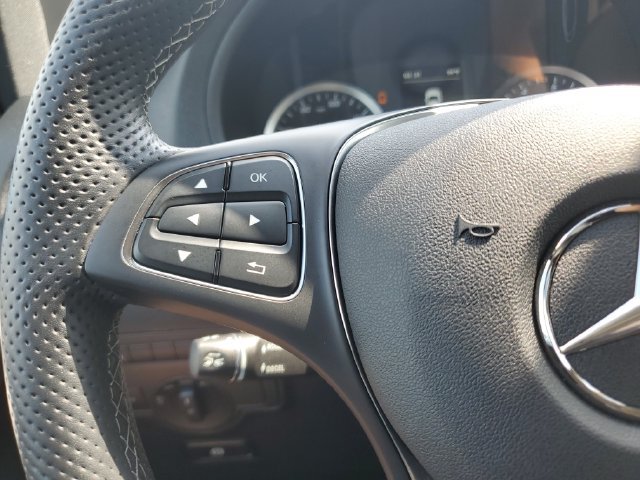 Used 2023 Mercedes-Benz Metris Passenger image 22