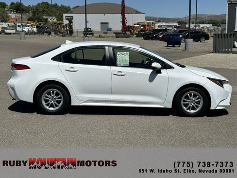 Used 2022 Toyota Corolla LE w/ Carpet Mat Package (TMS) FWD image 8
