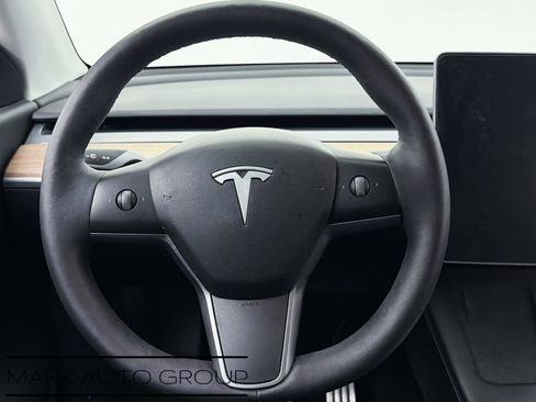 Used 2022 Tesla Model Y Performance AWD/4WD image 3