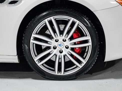 Used 2017 Maserati Quattroporte S GranSport Q4 image 14