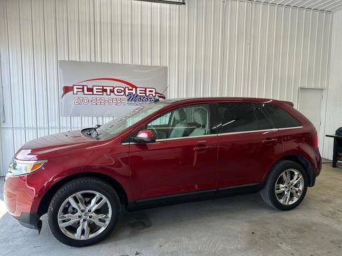 Used 2014 Ford Edge Limited w/ Equipment Group 301A FWD image 2