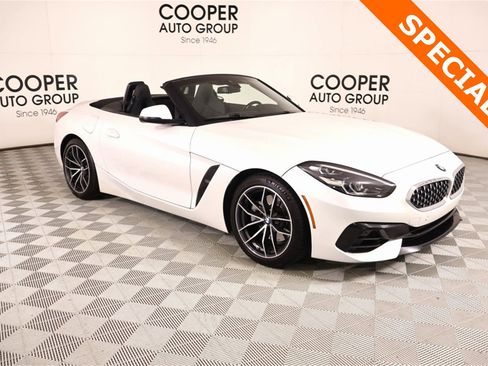 Used 2022 BMW Z4 sDrive30i image 1