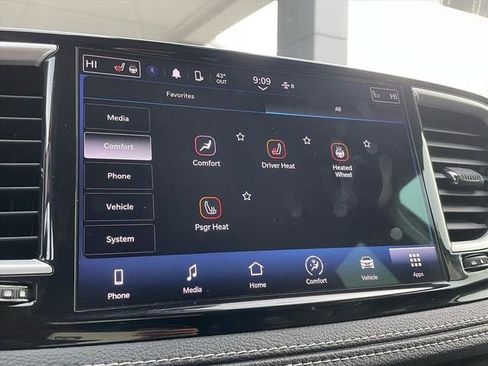 Used 2022 Chrysler Pacifica Touring-L image 20