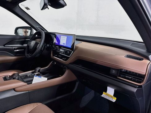 New 2026 Toyota Grand Highlander AWD Hybrid image 30