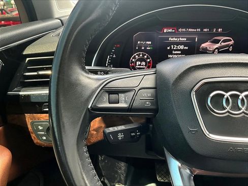 Used 2018 Audi Q7 3.0T Prestige AWD/4WD image 19