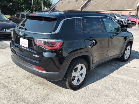 Used 2019 Jeep Compass Latitude image 5