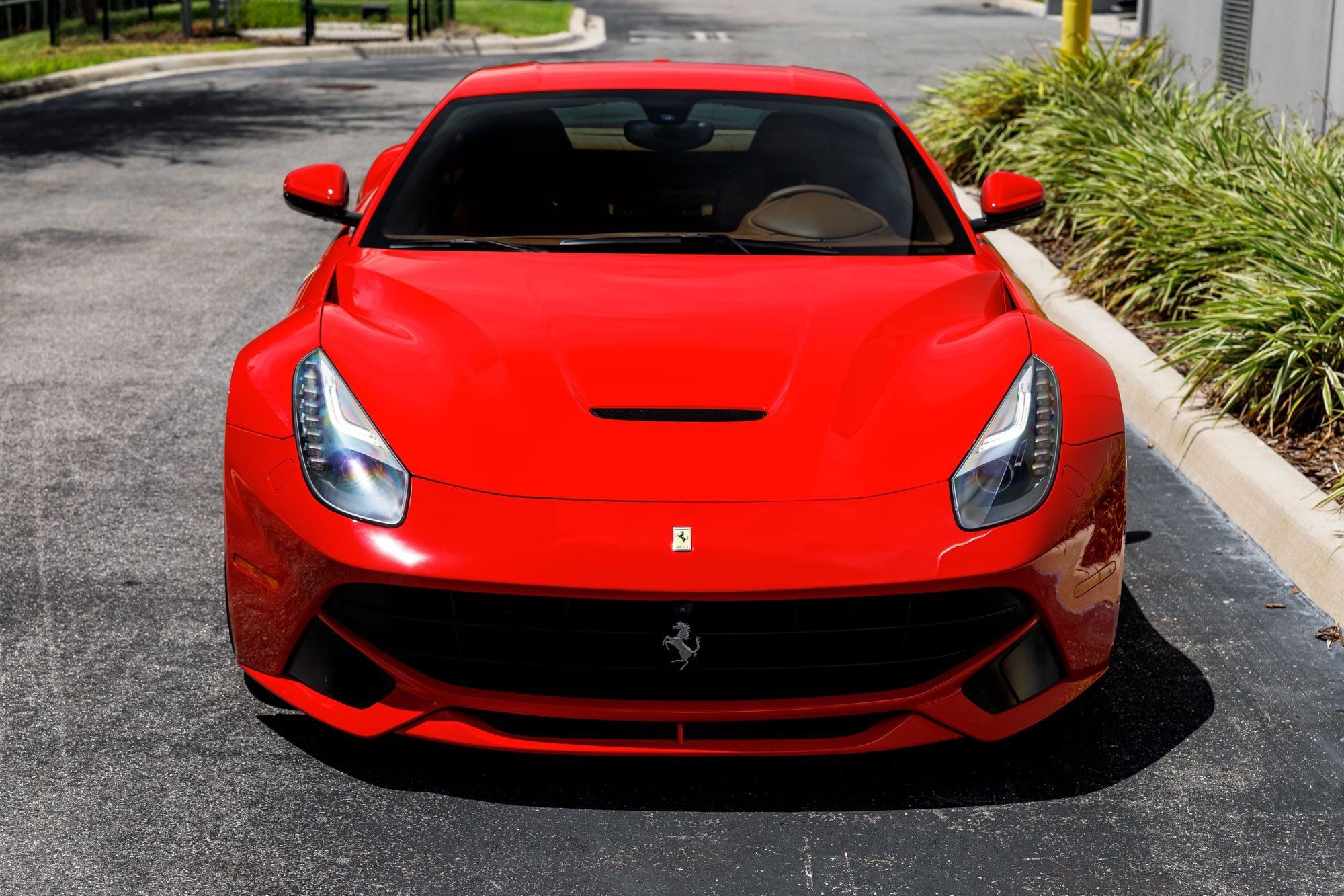 Used 2016 Ferrari F12 Berlinetta RWD image 41
