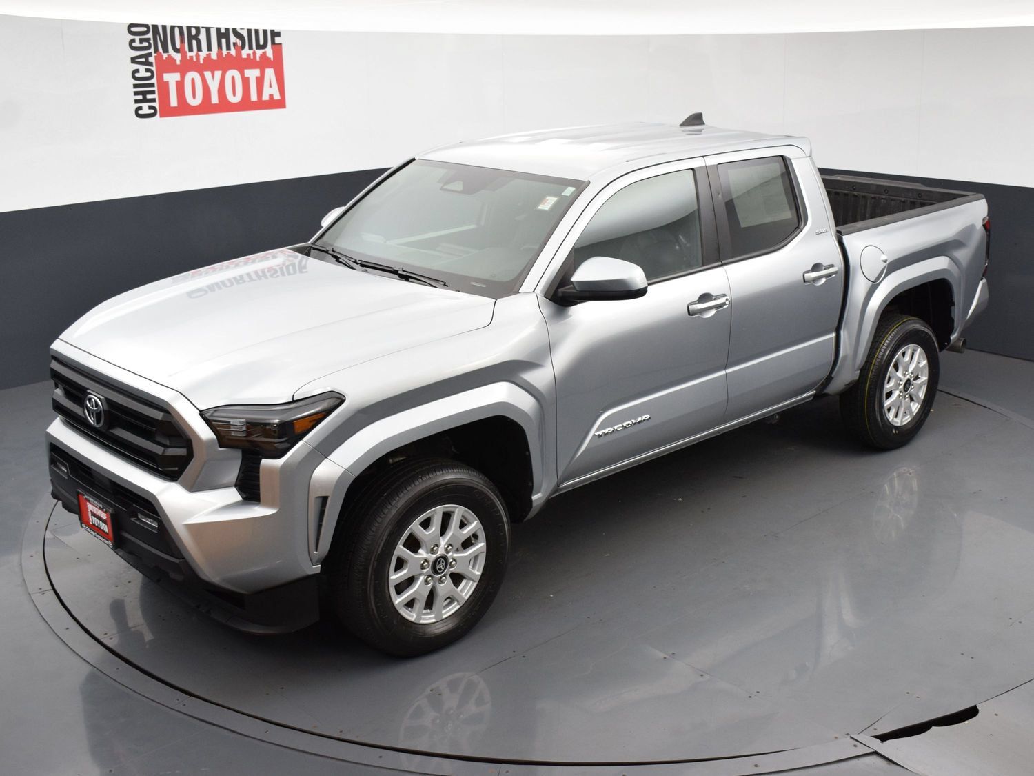 Used 2025 Toyota Tacoma SR5 AWD/4WD image 26
