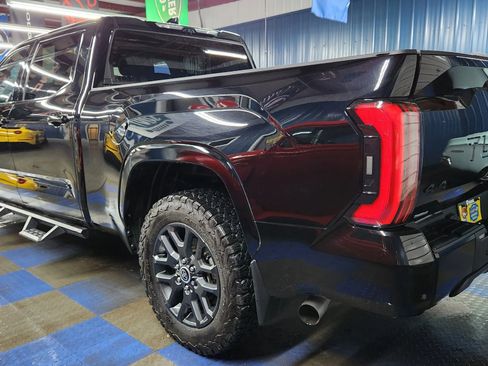 Used 2023 Toyota Tundra Platinum image 4