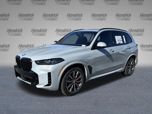 New 2026 BMW X5 xDrive50e w/ M Sport Package image 5