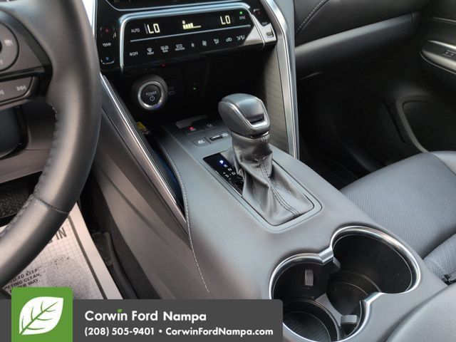 Used 2024 Toyota Venza Limited AWD/4WD image 18