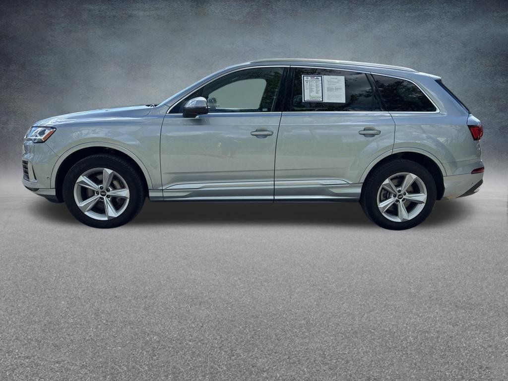 Used 2023 Audi Q7 2.0T Premium w/ Convenience Package AWD/4WD image 2