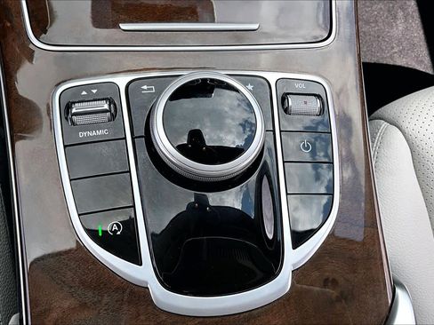 Used 2018 Mercedes-Benz C 300 Sedan image 33