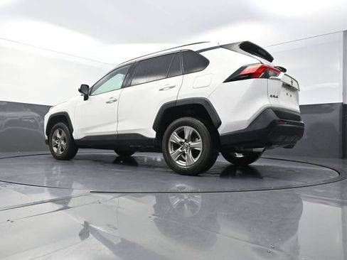 Used 2024 Toyota RAV4 XLE FWD image 35