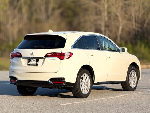 Used 2017 Acura RDX AcuraWatch Plus Package image 10