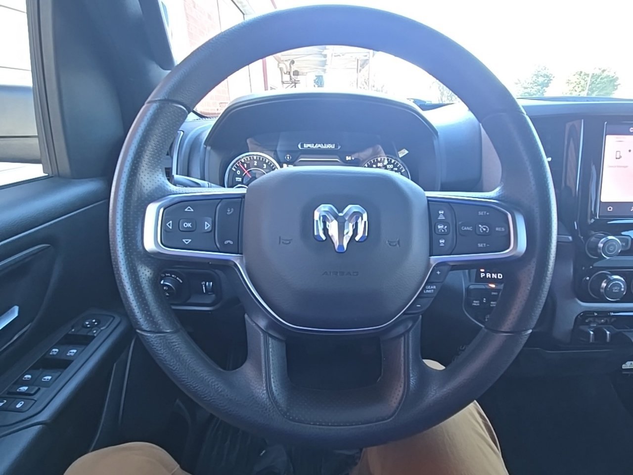 Used 2025 RAM 1500 Warlock AWD/4WD image 39