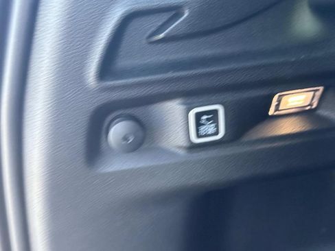 New 2025 Jeep Grand Cherokee L Limited w/ Black Appearance Package image 19