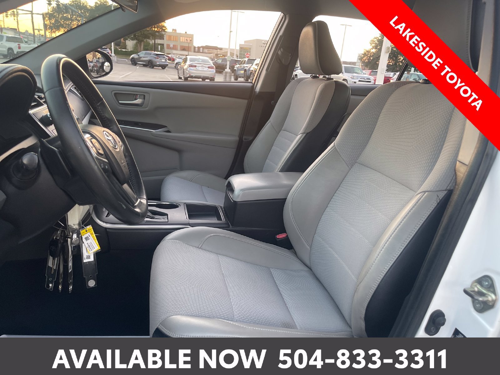 Used 2017 Toyota Camry SE FWD image 25