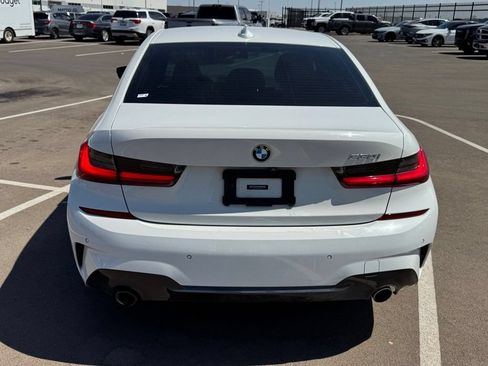Used 2021 BMW 330i Sedan w/ M Sport Package RWD image 10