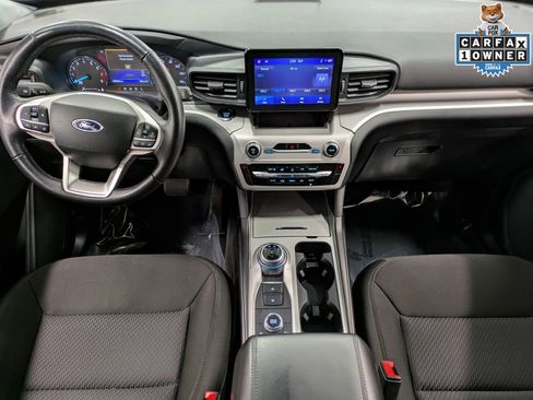 Used 2023 Ford Explorer XLT AWD/4WD image 24