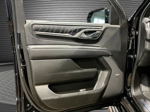 Used 2023 GMC Yukon Denali w/ Denali Reserve Package AWD/4WD image 18