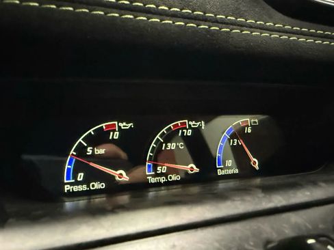 Used 2018 Lamborghini Huracan Performante image 14