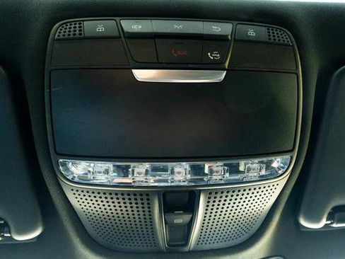 Used 2020 Mercedes-Benz C 300 4MATIC Sedan image 25