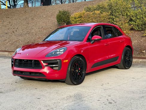 Used 2020 Porsche Macan GTS w/ Sport Chrono Package image 7