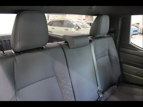 Used 2024 Toyota Tacoma SR AWD/4WD image 21