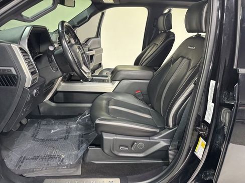 Used 2019 Ford F150 Platinum w/ Equipment Group 701A Luxury AWD/4WD image 15