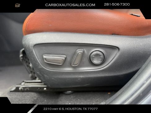 Used 2020 Toyota RAV4 XLE AWD/4WD image 17