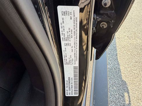 Used 2025 RAM 1500 Big Horn AWD/4WD image 37
